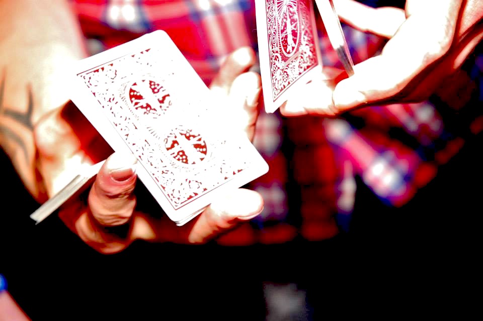 Street Magician Liam Walsh performing close up magic at ONE CLUB in Worthing